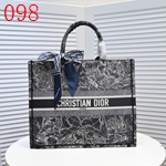 偽物ディオールバッグ